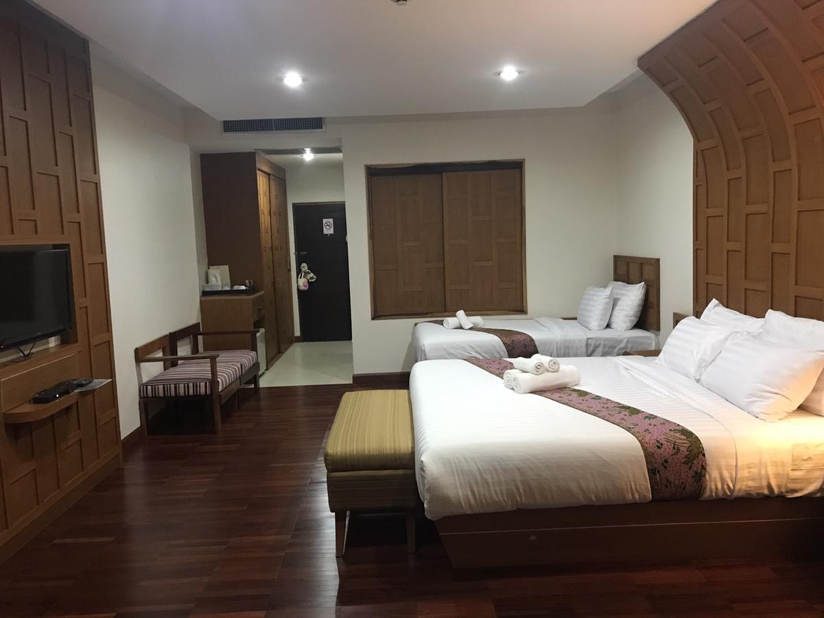 Taman Resort Phitsanulok Exterior foto